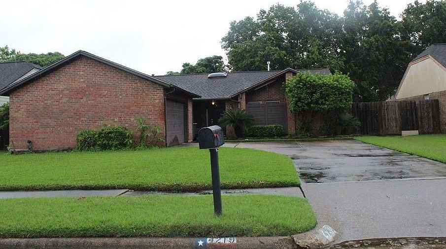 1st image of 4219 Woodhampton Dr