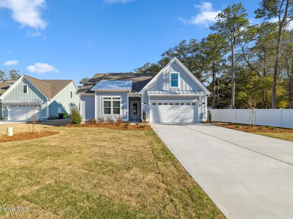 465 Raven Glen Drive, Southport, NC 28461