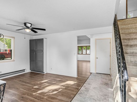 5th image of 1054 Outer Drive