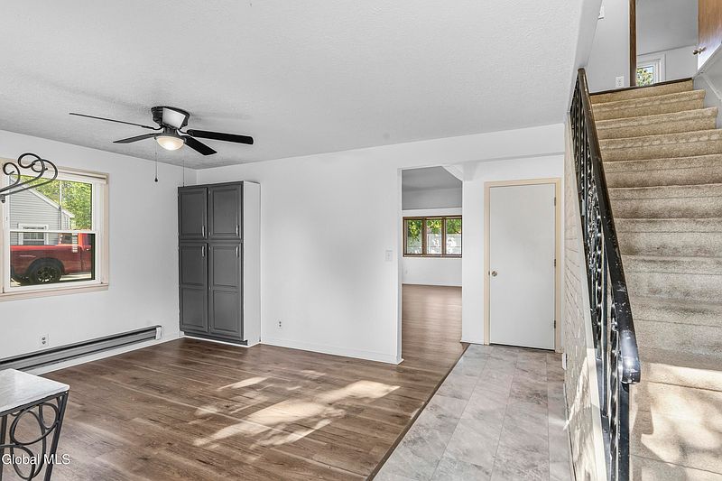 5th image of 1054 Outer Drive