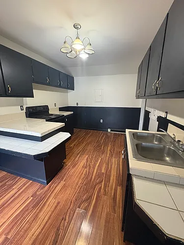 84 Ewing St #1 Photo 1