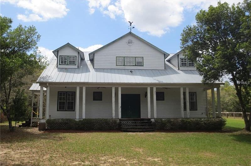 1st image of 19519 Equestrian Ln