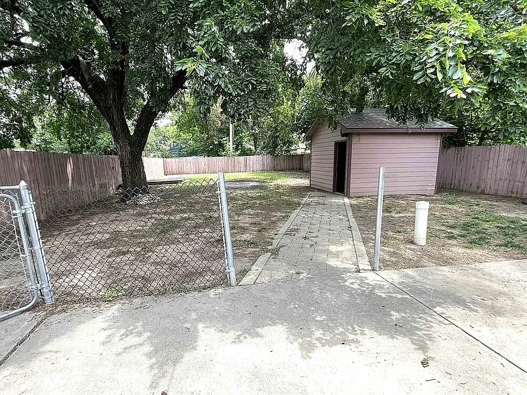 1128 S Sedgwick St — Photo 7