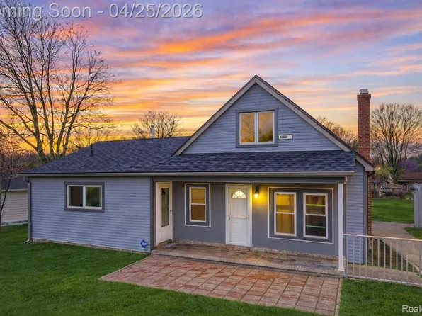 1951 N Crown St, Westland, MI 48185