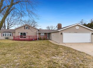 8446 S Main St, Rochelle, IL 61068