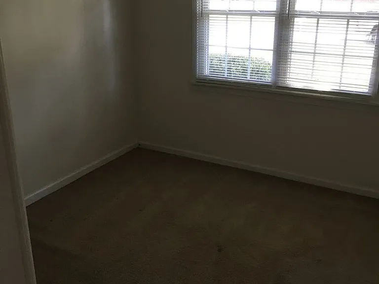 109 Lindsey Dr NW — Photo 16