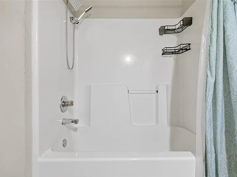 116 Mill St #A — Photo 16