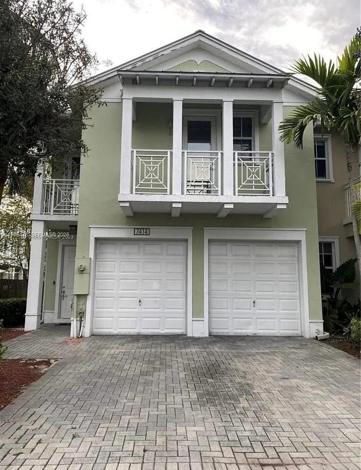 Reserve At Doral East — Photo 1
