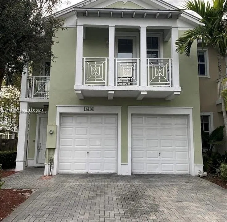 7414 NW 107th Ct