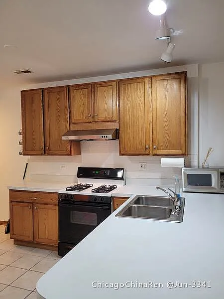 3 bed, 1336 sqft, $800 — Photo 3