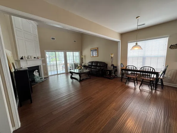 9138 Beaver Brook Way, Charlotte, NC 28277