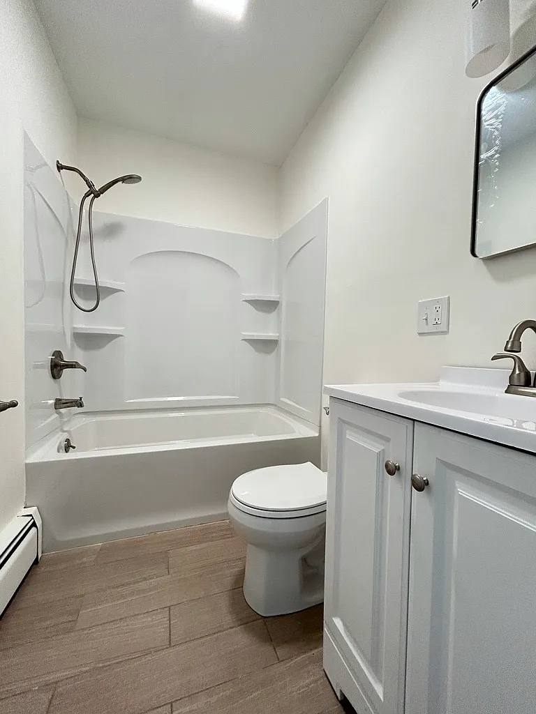 1 bed, 800 sqft, $1,800 — Photo 3