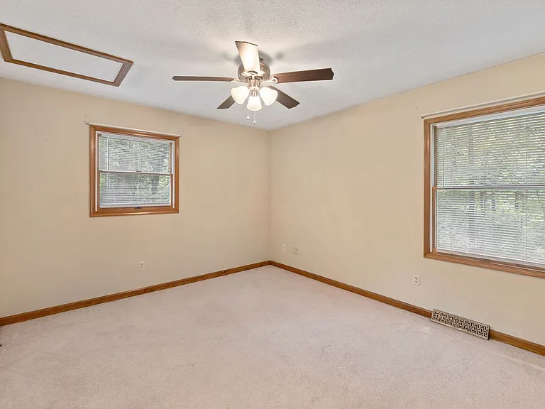 6 Cheyenne Ct — Photo 11