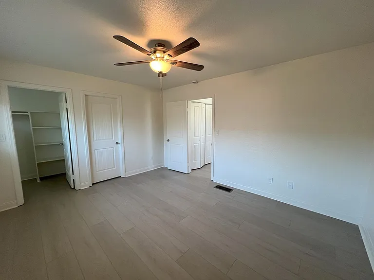 431 Van Houten Ave — Photo 13