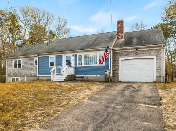 29 Butternut Circle, Cotuit, MA 02635