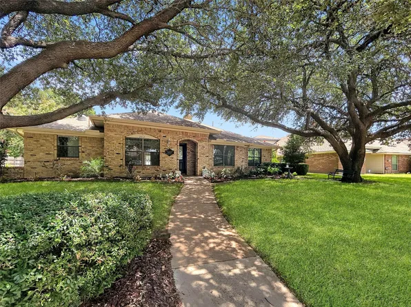 2312 Bush Cir, Carrollton, TX 75007