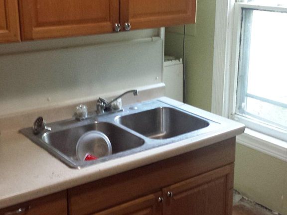 4th image of 1203 8th St SE #1