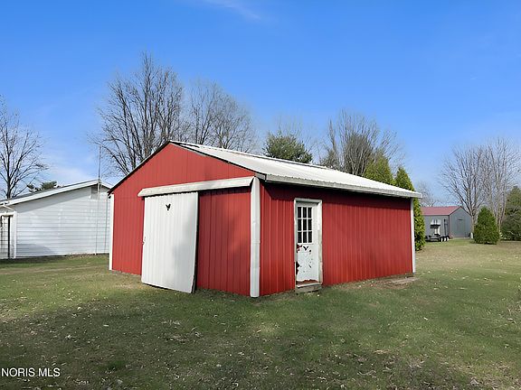 5th image of 9706 Bradner Rd