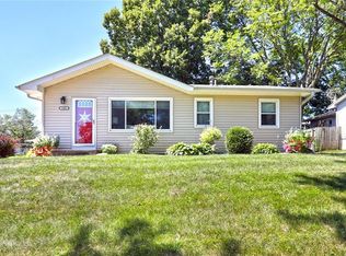 1101 Meadow Dr, Norwalk, IA 50211