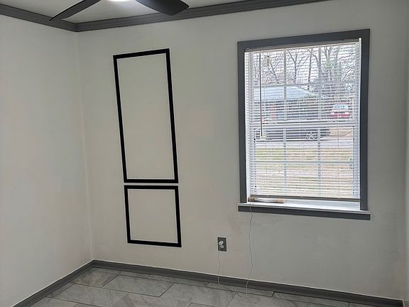 5th image of 237 Jefferson St