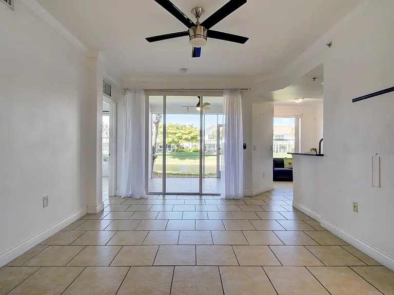 1310 Henley St #1902 — Photo 10