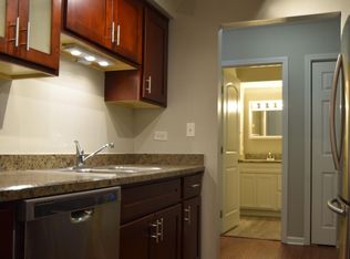 1425 Ashland Ave #QF7M42QJA, Des Plaines, IL 60016