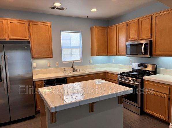 746 Broadway UNIT 12
