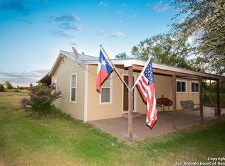 15204 Luckey Rd, Atascosa, TX 78002