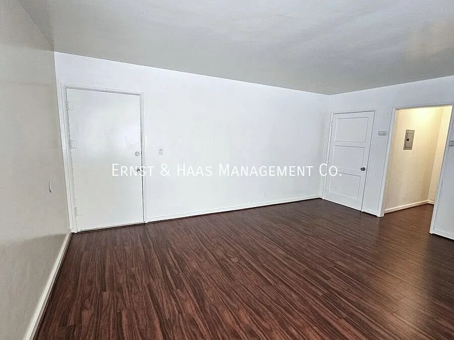 Lovely 1-Bedroom Apartment In Prime Long Beach! *Move-In Special* — Photo 4