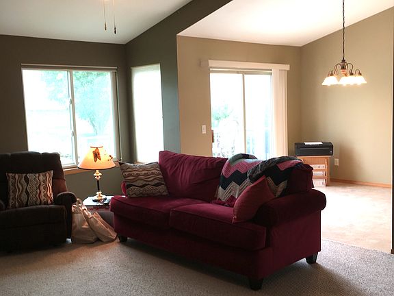 Lots of windows, Front Room view to Breakfast Nook