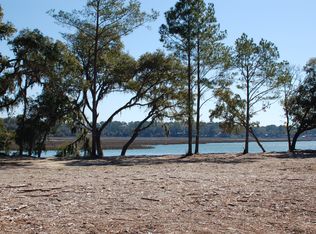 1649 Salem Rd, Beaufort, SC 29902