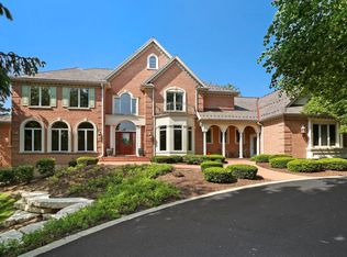 120 New Abbey Dr, Inverness, IL 60010