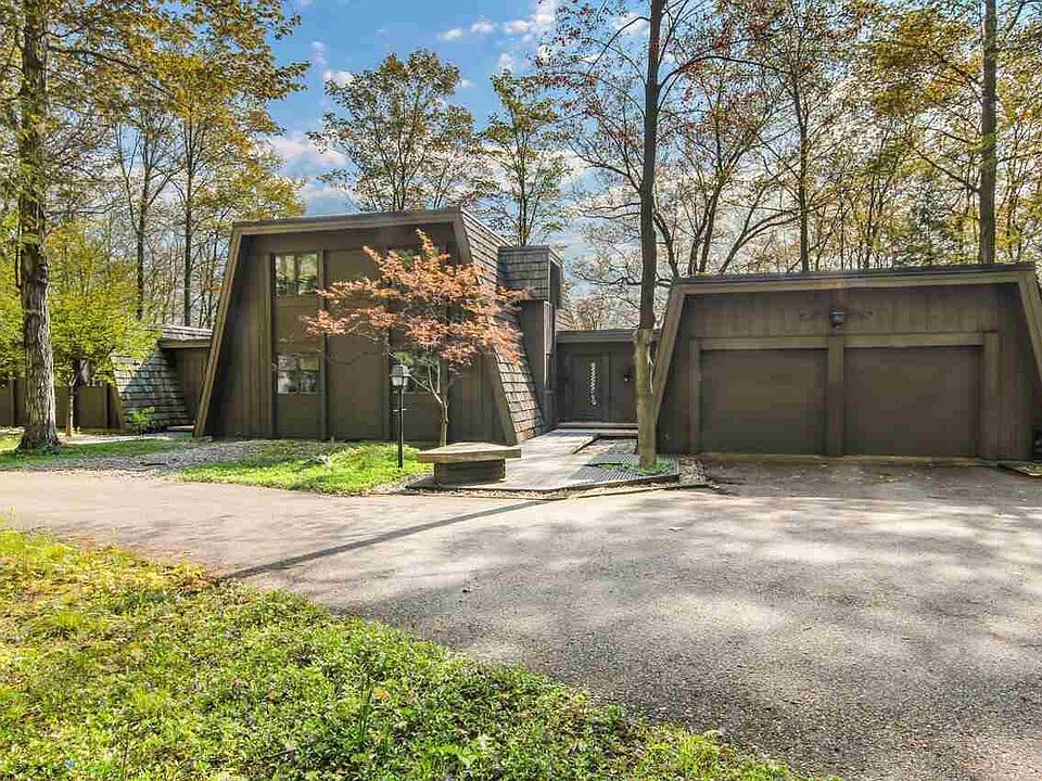 1st image of 1430 Leech Ln