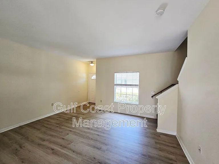 7743 Plantation Cir — Photo 2