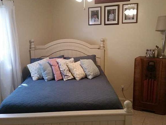 5th image of 8202 NW 93rd Ave
