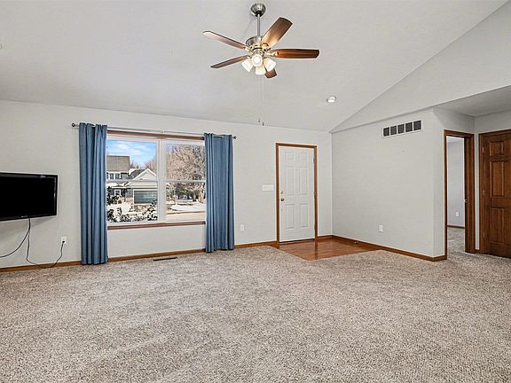 2nd image of 64675 Apple Ridge Rd