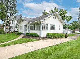 962 Racine St, Delavan, WI 53115