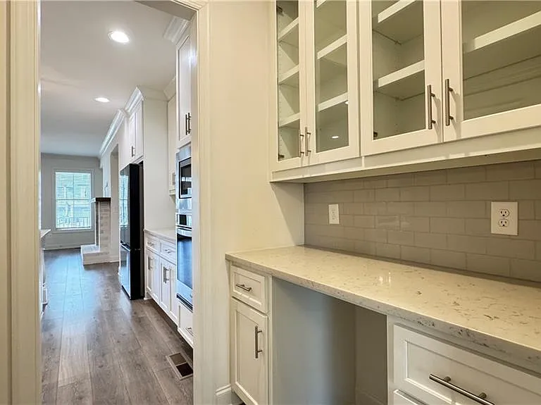 227 Nash St — Photo 6