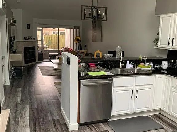 3rd image of 2544 Pine Cove Ln