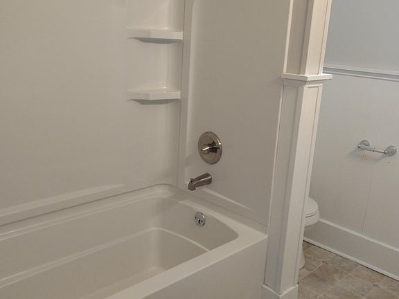 3rd image of 418 W Charles St