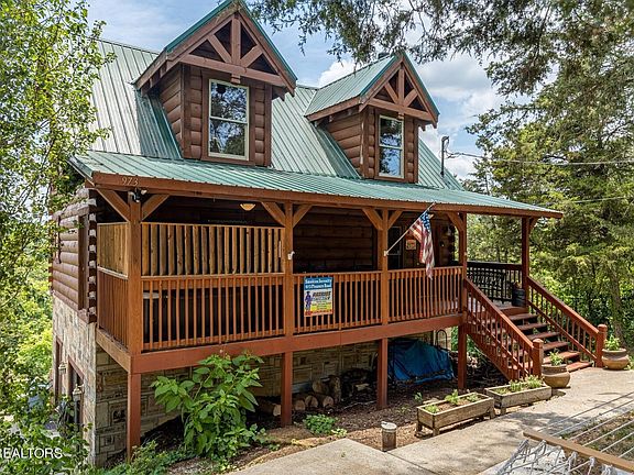 2nd image of 973 Pleasure Rd