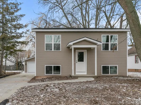305 W SMITH AVENUE, Oshkosh, WI 54901
