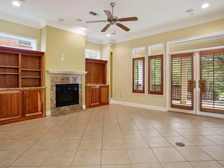 7516 Pinehurst Ct — Photo 23