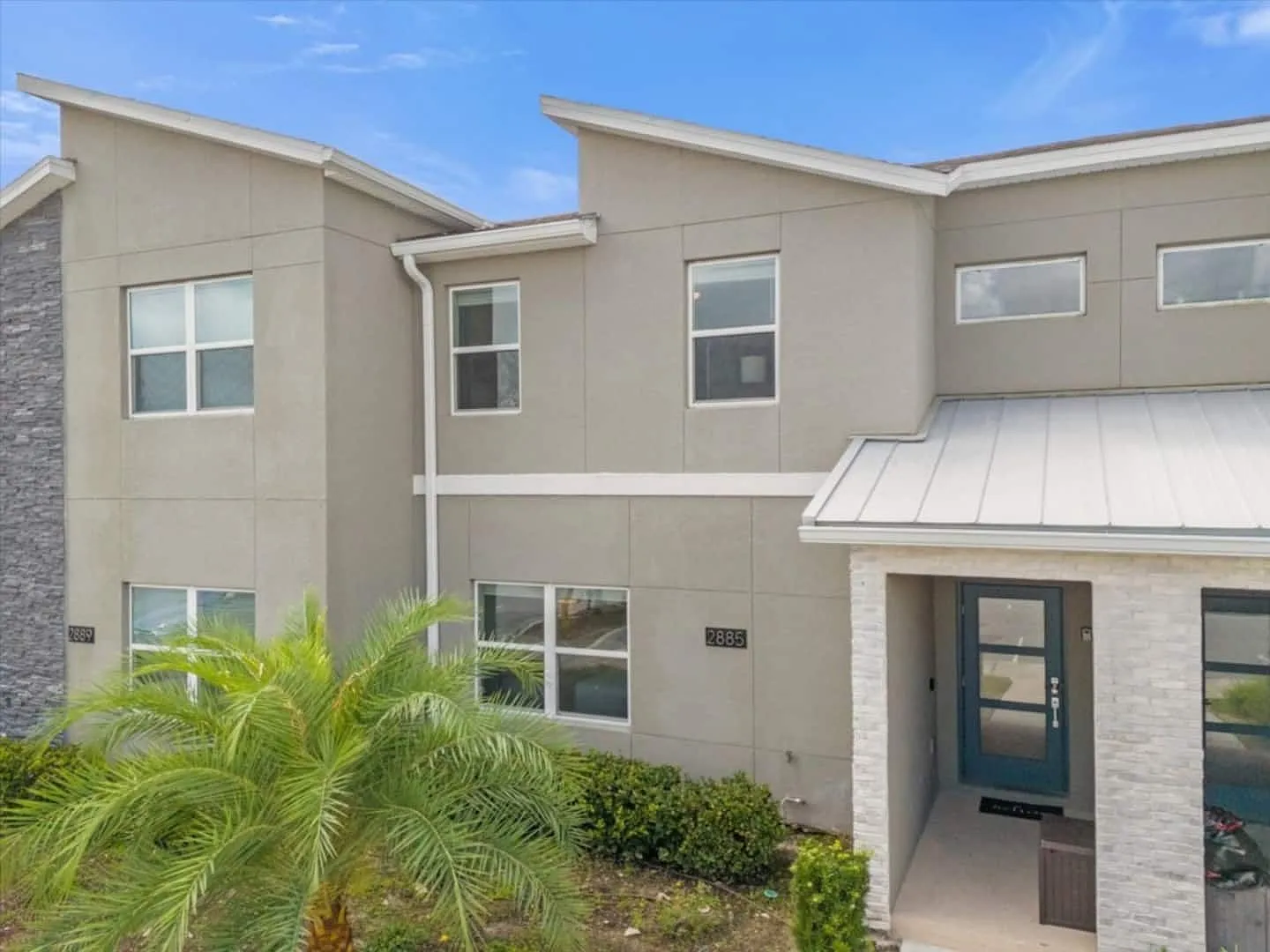 4 bed, 3.0 bath, 1914 sqft, $4,000 — Photo 2