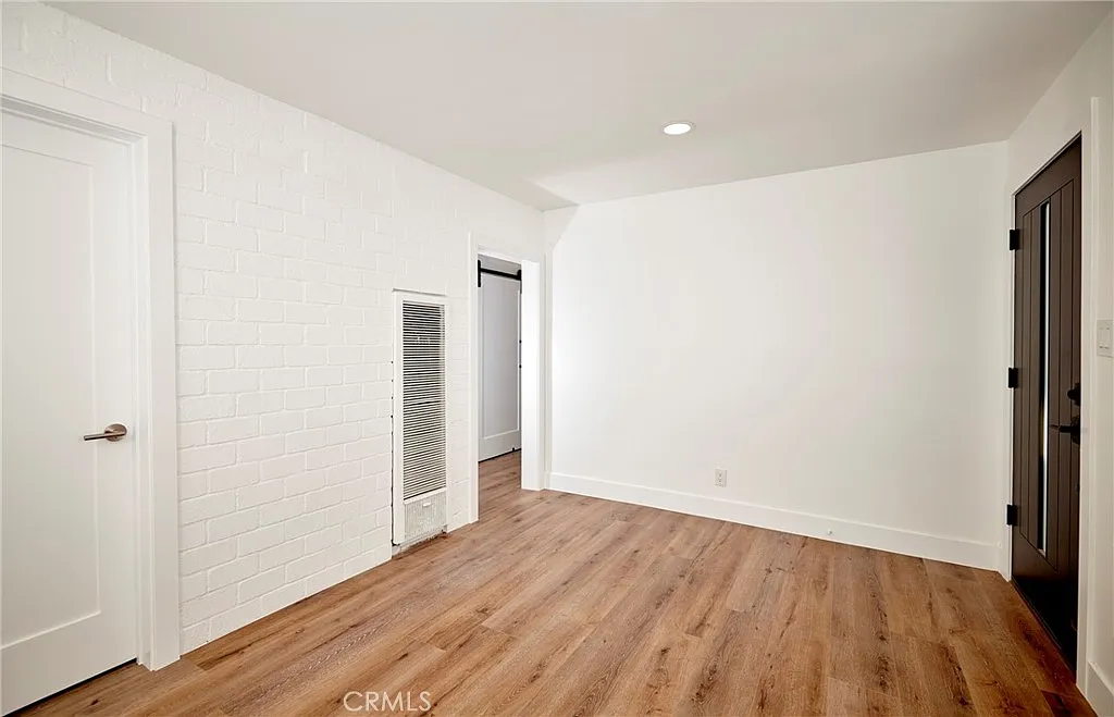 728 Euclid St — Photo 4