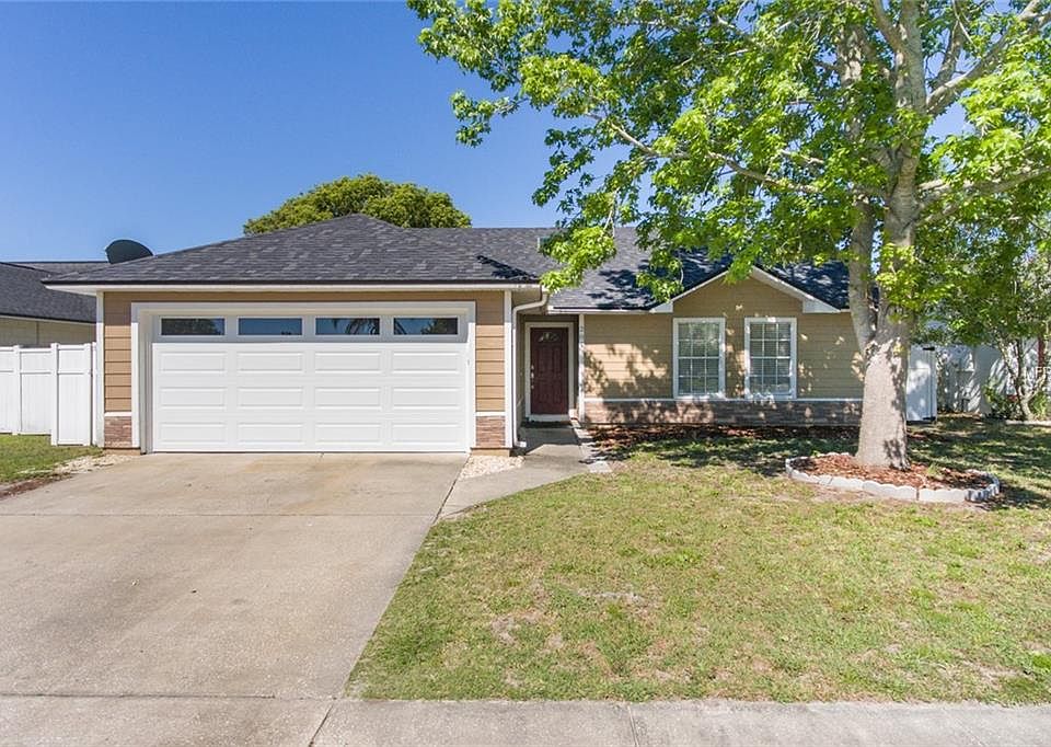 1st image of 204 S Hampton Ct