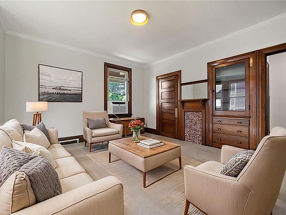 5th image of 608 Penn Ave