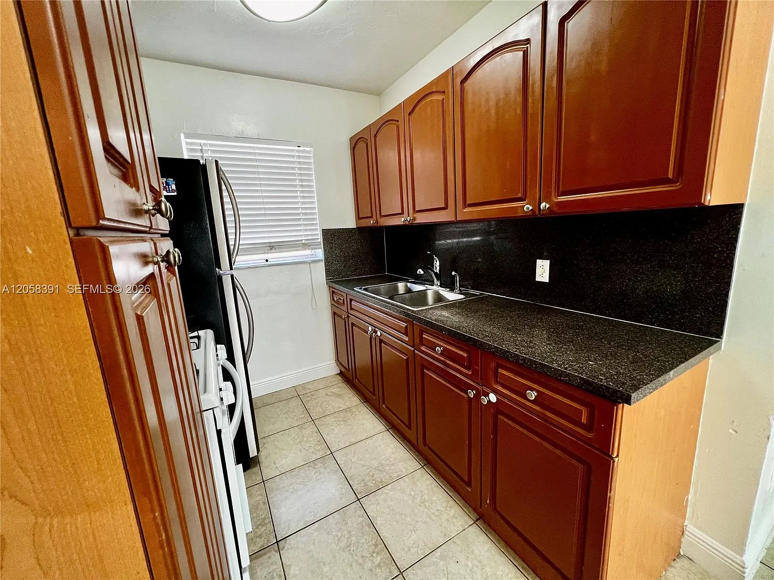 2072 Ne 169 St Corp Condo — Photo 4