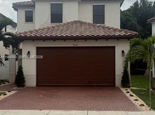 9044 SW 39th St, Hollywood, FL 33025