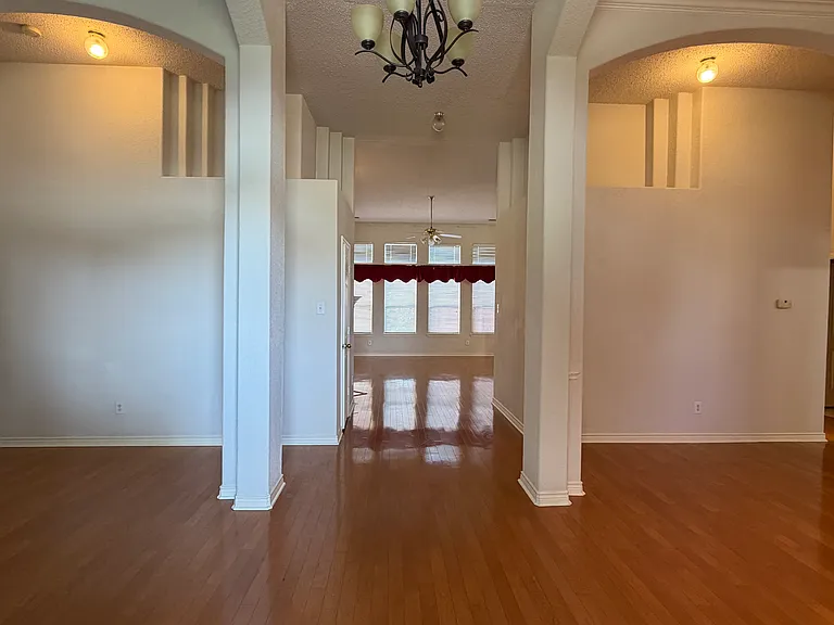 4408 Jenkins Dr — Photo 7